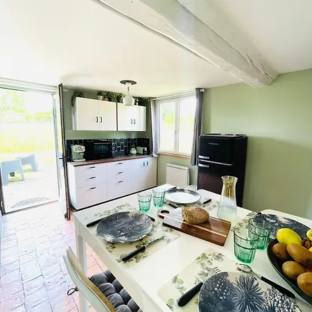 Les Crins De Nature - Elégant - Calme - Cours équestres *