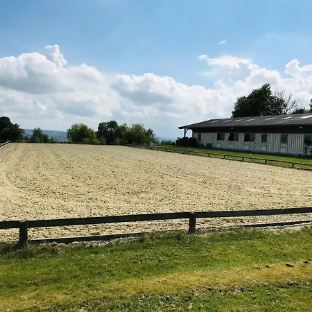 Feriehus Les Crins De Nature - Elegant - Calme - Equestre