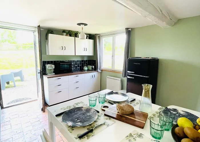 Les Crins De Nature - Elegant - Calme - Equestre *